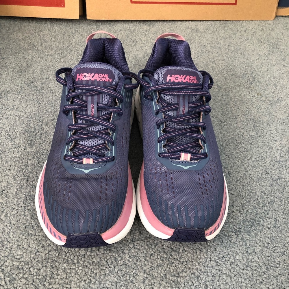 Hoka One One Women’s Clifton 5